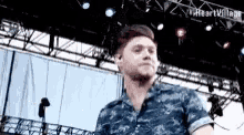 Niall Horan One Direction GIF - Niall Horan One Direction P Ointing At GIFs