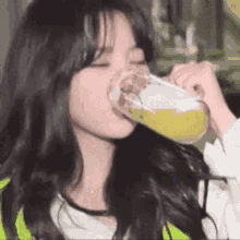 Seulgi Red Velvet GIF - Seulgi Red Velvet Drinking GIFs