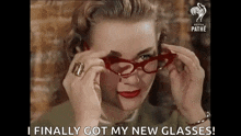 Glasses Vintage Glasses GIF - Glasses Vintage Glasses Nerd GIFs