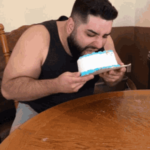 Fat Man Eating Cake GIF - Fat Man Eating Cake Fat Gainer GIFs