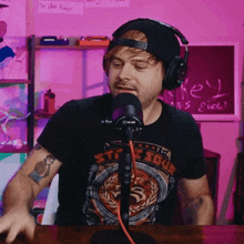 Scared The Dickeydines Show GIF - Scared The Dickeydines Show Terrified GIFs