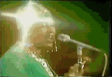 Aretha Franklin Queen Of Soul GIF - Aretha Franklin Queen Of Soul Singing GIFs