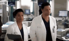 Maggie Pierce Greys Anatomy GIF - Maggie Pierce Greys Anatomy Walk GIFs