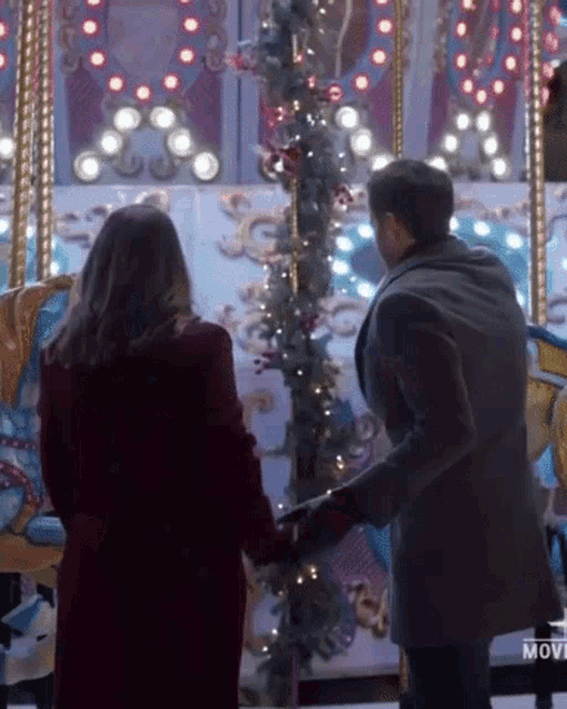 Paulcampbell Kimberleysustad GIF - Paulcampbell Kimberleysustad Hallmark GIFs
