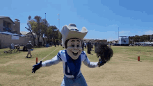 Dallas Cowboys Rowdy GIF - Dallas Cowboys Rowdy Mascot GIFs