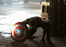 Bendy Shield Cap Captain America GIF - Bendy Shield Cap Captain America GIFs