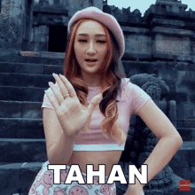 Tahan Sandrina GIF - Tahan Sandrina Pacar Selingan Song GIFs