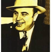 Capone Admire Poutine GIF - Capone Admire Poutine GIFs