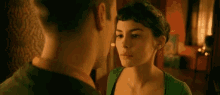 amelie kiss stop love stare