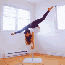 handstand contortion