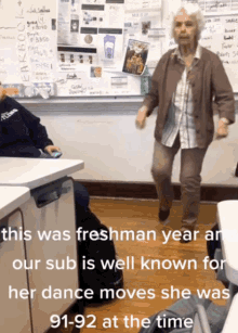 Old Lady Old Woman GIF - Old Lady Old Woman Dancing GIFs