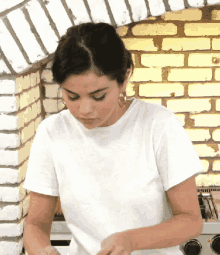Selena Gomez Selena And Chef GIF - Selena Gomez Selena And Chef Understanding GIFs