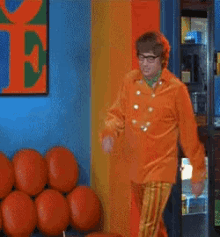 Austin Powers Whaaaa GIF - Austin Powers Shocked Orange GIFs