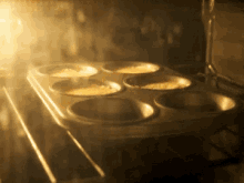 Yorkshire Pudding GIF - Yorkshire Pudding Oven GIFs