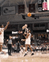 Wakeforest Wake Forest Demon Deacons GIF - Wakeforest Wake Forest Demon Deacons Wake Basketball GIFs