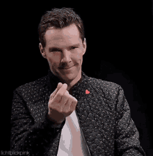 Mini Heart Benedict Cumberbatch GIF - Mini Heart Benedict Cumberbatch Love You GIFs