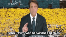Conte Giuseppe Crozza Presidente Consiglio Avvocato Padrone Di Salvini Di Maio GIF