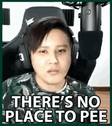 Theres No Place To Pee No Bathroom GIF - Theres No Place To Pee No Bathroom No Restroom GIFs