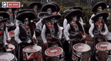 mariachi tambores drums desfile celebraci%C3%B3n