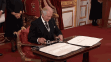 King Charles Pen King Charles Frustration GIF - King Charles Pen King Charles Frustration King Charles Proclamation GIFs