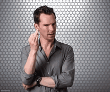 Hand Talk Benedict Cumberbatch GIF - Hand Talk Benedict Cumberbatch Dont Think So GIFs