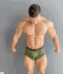 Flexing Muscles GIF - Flexing Muscles GIFs