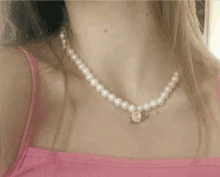 Angel Necklace GIF - Angel Necklace Pearl GIFs