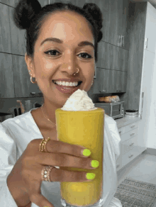 Juice Chef Priyanka GIF - Juice Chef Priyanka Happy GIFs