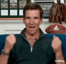 manning nfl football funny middle