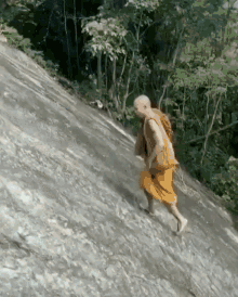 Rope Climbing GIF - Rope Climbing Monk GIFs
