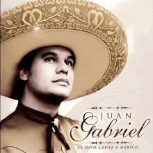 Cantante Juan Gabriel GIF