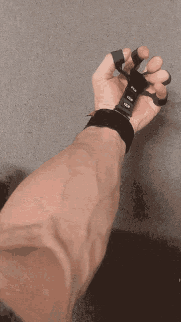 Proper Grip GIF - Proper Grip - Discover & Share GIFs