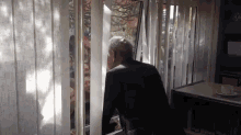Ian Mckellen Got All Gandalf On A Bunch Of Studying Students GIF - Lotr GIFs