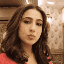 Sara Ali Khan Kiss GIF - Sara Ali Khan Kiss Blowing Kisses GIFs