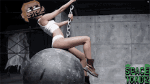 Miley Cyrus Wreaking Ball GIF - Miley Cyrus Wreaking Ball Toadz GIFs