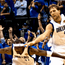 Jason Terry The Jet Is On The Runway GIF - Jason Terry The Jet Is On The Runway Dirk Nowitzki GIFs