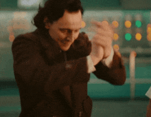 Loki Clapping GIF - Loki Clapping Standing Ovation GIFs