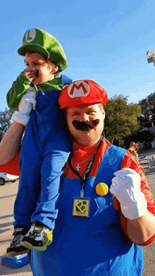 Trunk Or Treat Mario Luigi GIF - Trunk Or Treat Mario Luigi Winning GIFs