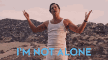 Im Not Alone Jack Conrad GIF - Im Not Alone Jack Conrad Brad Pitt GIFs