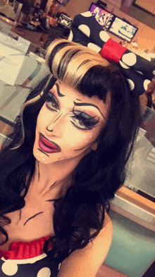 Ivory Towers Drag Queen Toronto GIF