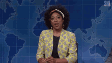 Look At The Side Angie Hynes GIF - Look At The Side Angie Hynes Saturday Night Live GIFs
