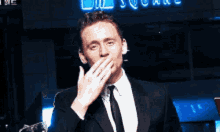 loki kiss marvel tom hiddleston smile