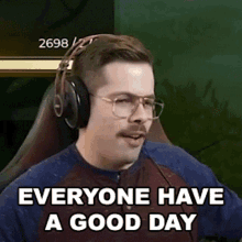 Everyone Have A Good Day Basically Homeless GIF - Everyone Have A Good Day Basically Homeless Bye GIFs
