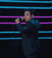 Dance Kenny Sebastian GIF - Dance Kenny Sebastian Kenny Sebastian The Most Interesting Person In The Room GIFs