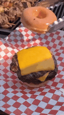 Donut Burger Junk Food GIF - Donut Burger Junk Food Burgers GIFs