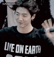 live on earthd1 lee seung hoon clothing apparel person