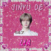 a picture of jinyu de lia on a pink background with hearts