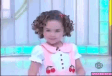 Maisa Envergonhada GIF - Kid Shy Embarrassed GIFs