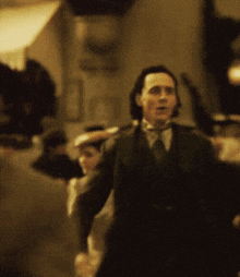 Loki Salute GIF - Loki Salute Tom Hiddleston GIFs