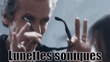 Doctor Who Dw Peter Capaldi Douze Lunettes Soniques GIF - Twelve Sonic Shades GIFs